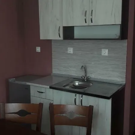 Guest Ider بيت ضيافة ساباريفا بانيا