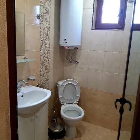 Guest Ider 招待所 3*